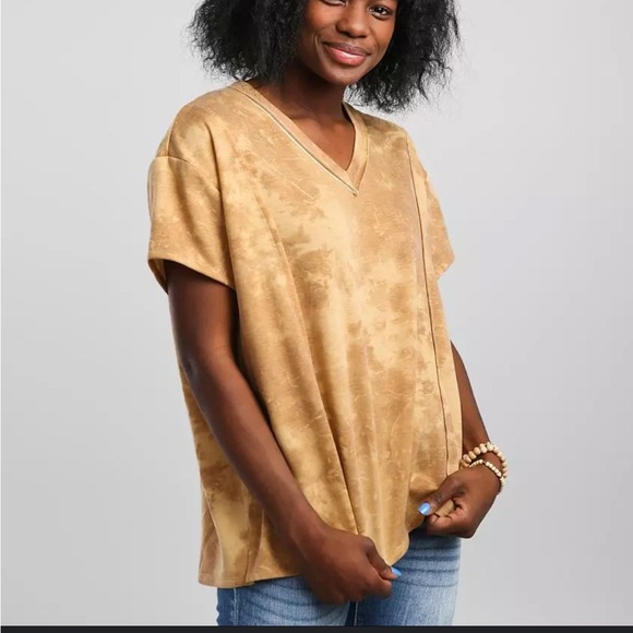 BKE Buckle t shirt - Picture 1 of 6